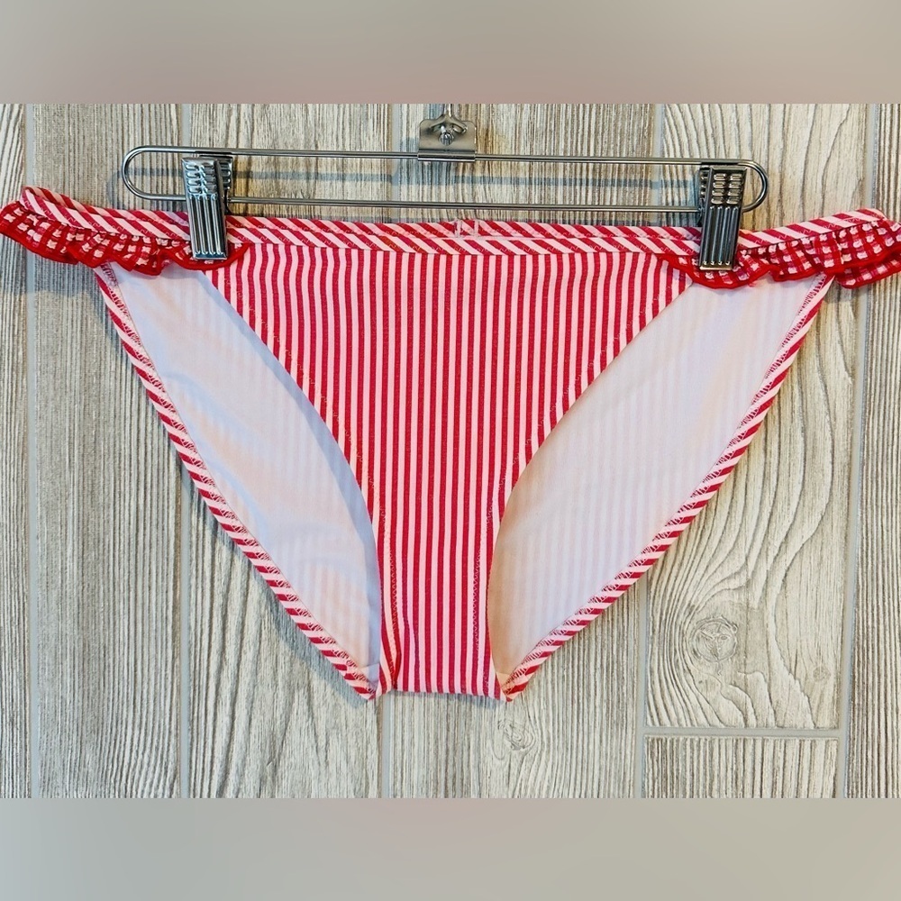 NEW! AERIE RUFFLE BIKINI BOTTOM Size Medium Red White Classic Cut Swim Women - Picture 4 of 10